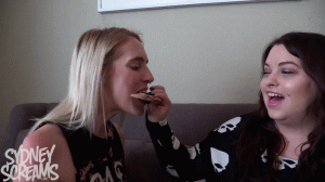 www.sydneyscreams4u.com - 985. Fattening Up Cadence Lux thumbnail