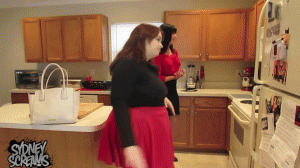 www.sydneyscreams4u.com - 552. Real Estate Agent Eats Client thumbnail