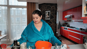 www.sydneyscreams4u.com - 2899. Meet & Eat My In-Laws thumbnail